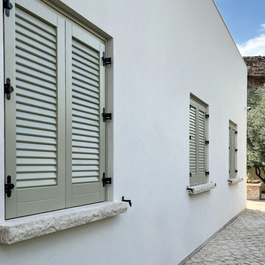 Infissi Liotta - Infissi verde salvia - Installazione persiane verde salvia - persiane verde salvia