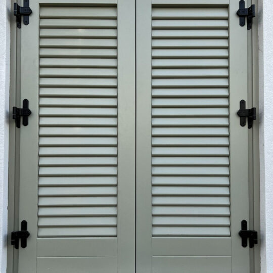 Infissi Liotta - Infissi verde salvia - Installazione persiane verde salvia - persiane verde salvia