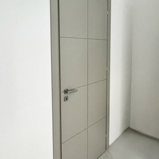 Porta grigia - Liotta Porte